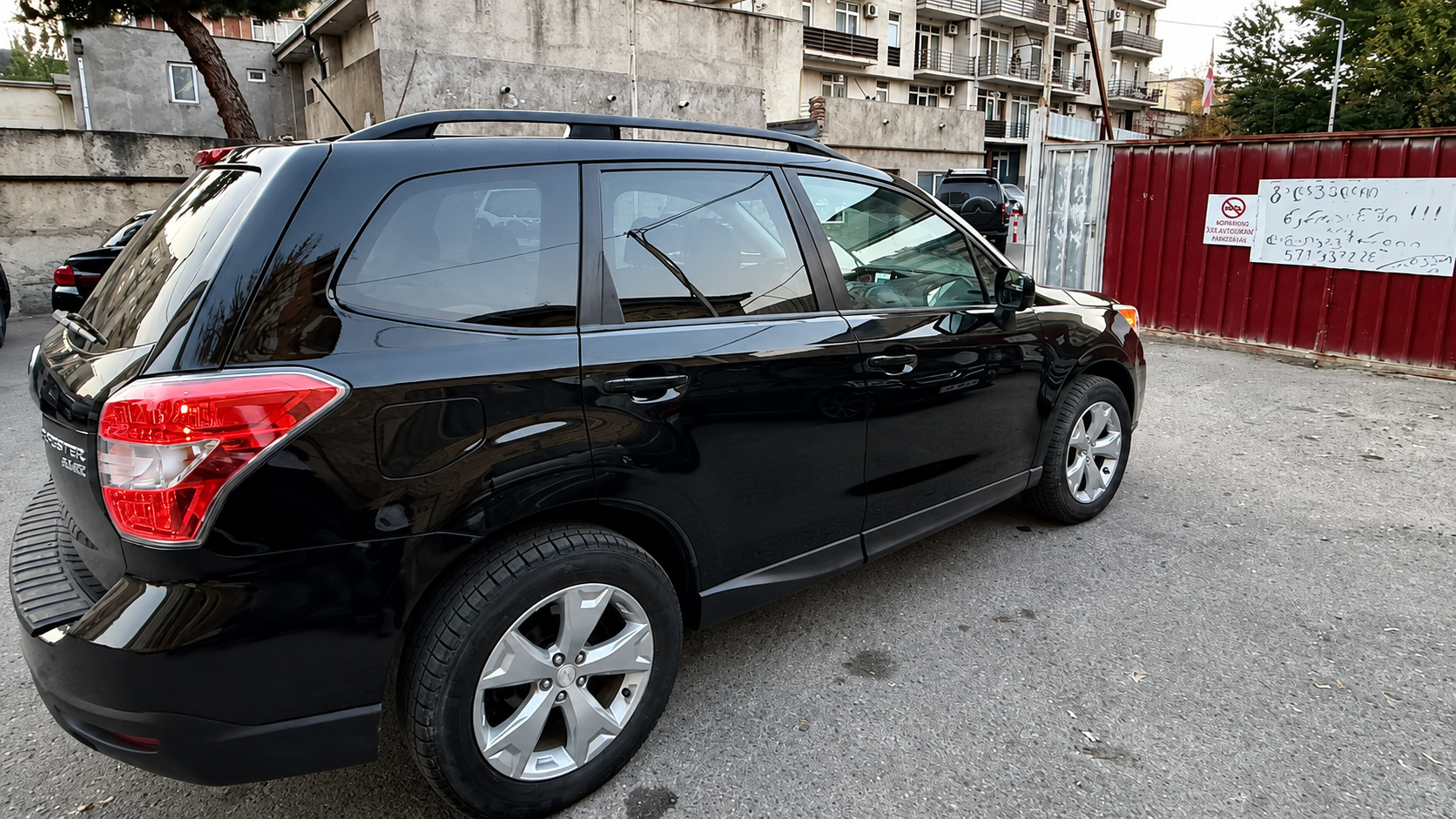 Subaru Forester — exterior view 3