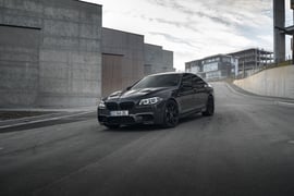 BMW 535i — exterior view 3