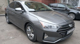 Hyundai Elantra view 1