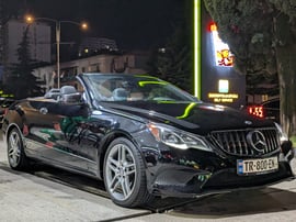 Mercedes-Benz E43 AMG view 3