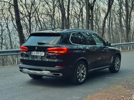BMW X5 view 4