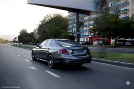 Mercedes-Benz E53 view 4