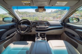 Toyota Highlander view 6