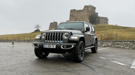Jeep Wrangler Sahara Plugin hybrid view 1