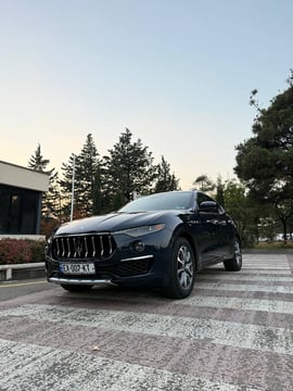 Maserati Levante view 2