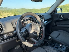 Mini Countryman S view 3