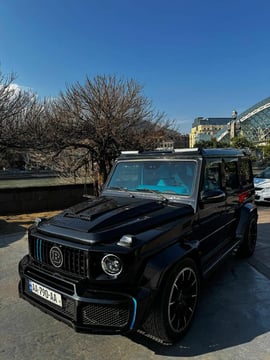 Mercedes-Benz G63 view 3
