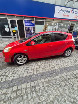 Toyota Prius C Hybrid view 2