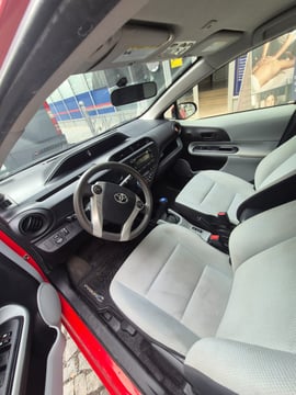 Toyota Prius C Hybrid view 5