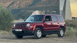 Jeep Patriot — exterior view 1