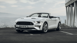 Ford Mustang Cabrio view 1