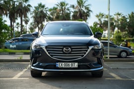 Mazda CX-9 Grand Touring view 2