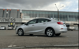 Chevrolet cruze — exterior view 3