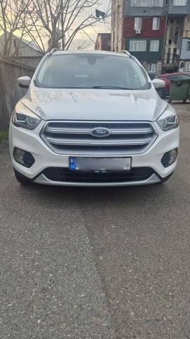 Ford Escape view 4