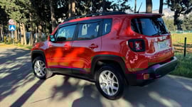 Jeep Renegade — exterior view 4