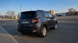 Jeep Renegade — exterior view 3