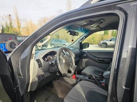 Nissan Xterra — exterior view 5