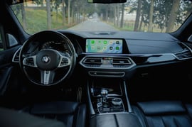 BMW X5 — exterior view 6