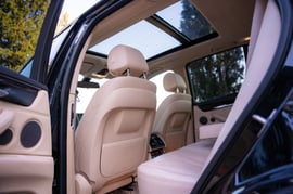 BMW X5 view 9