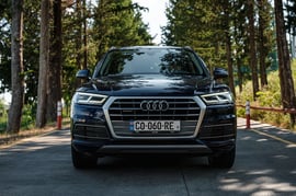 Audi Q5 — exterior view 3