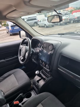 Jeep Patriot — exterior view 7