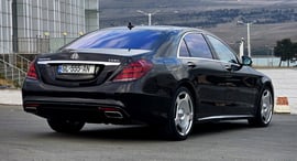 Mercedes-Benz maybach s550 view 3