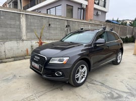 Audi Q5 — exterior view 2