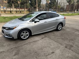 Chevrolet Cruze RS — exterior view 3