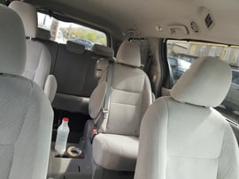 Toyota sienna — exterior view 7