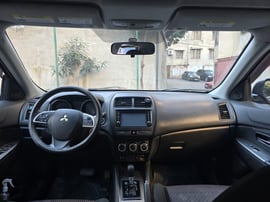 Mitsubishi Outlander Sport SE — exterior view 7
