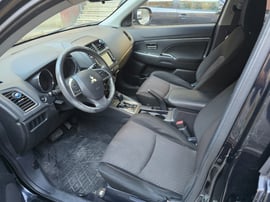 Mitsubishi Outlander Sport SE — exterior view 8