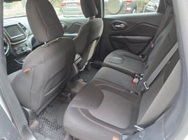 Jeep Cherokee Latitude — exterior view 8