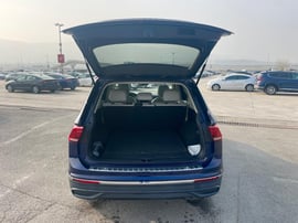 Volkswagen Tiguan view 5