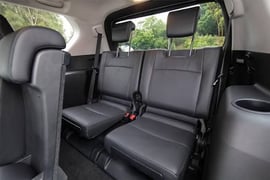 Toyota Prado — exterior view 9