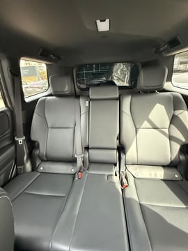 Toyota Prado — exterior view 10