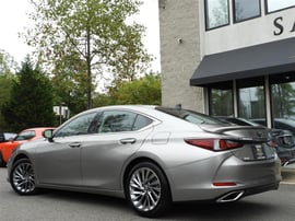 Lexus es300h — exterior view 2