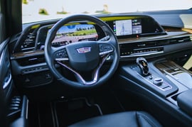 Cadilac Escalade — exterior view 5