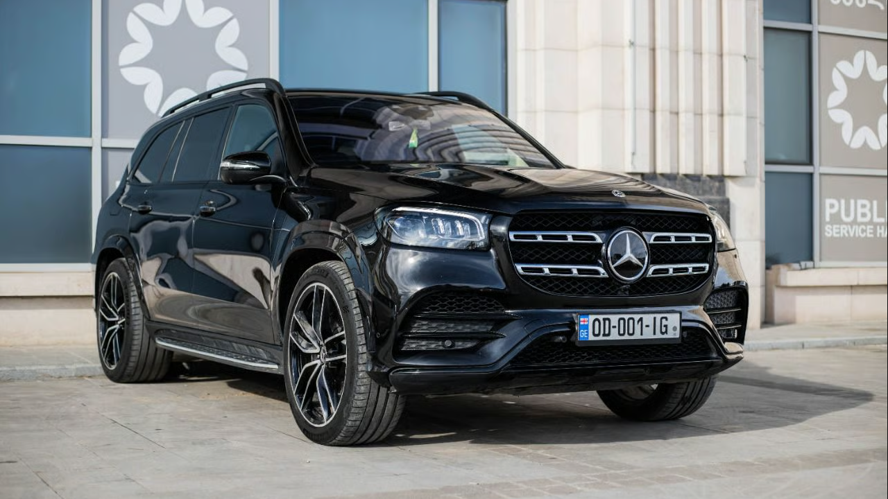 Mercedes-Benz gls450 — exterior view 1