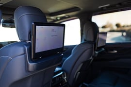 Lexus LX600 — exterior view 6