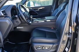 Lexus LX600 — exterior view 10