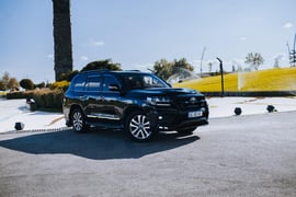 Toyota land cruiser 200 — exterior view 2