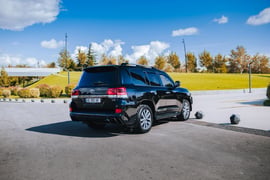 Toyota land cruiser 200 — exterior view 6