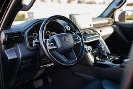 Toyota land cruiser 300 — exterior view 7