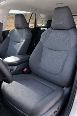 Toyota rav4 — exterior view 4