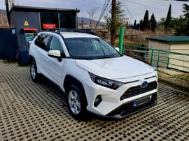 Toyota Rav4 — exterior view 2
