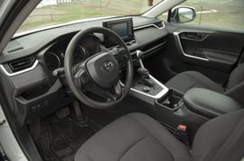 Toyota Rav4 — exterior view 4