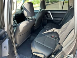 Toyota prado — exterior view 10