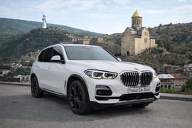 BMW X5 — exterior view 4