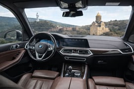 BMW X5 — exterior view 3