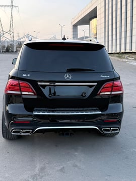 Mercedes-benz GLE 350 — exterior view 4